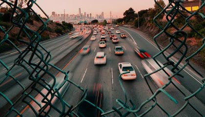 kaiyun-CBA裁判再度登上热搜榜 抢五大战吹罚成败笔